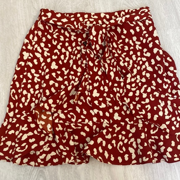 Princess Polly red pattern mini skirt - Picture 1 of 3